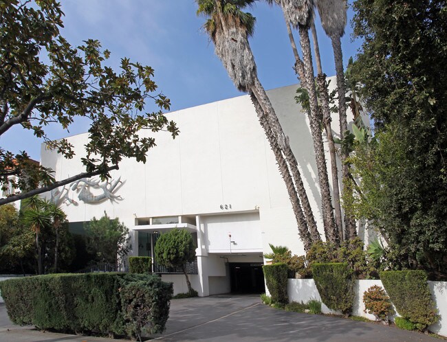 621 San Vicente Blvd