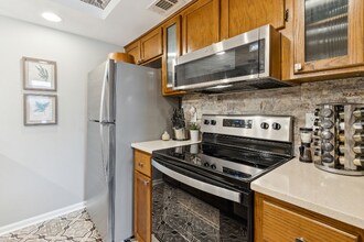 2754 1st Ave in Fernandina Beach, FL - Foto de edificio - Building Photo