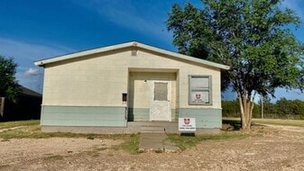 3113 Teak Ave in Lubbock, TX - Building Photo
