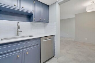 315 Venetian Dr in Delray Beach, FL - Building Photo - Building Photo