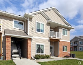 Avondale Trace Condos in Ankeny, IA - Foto de edificio - Building Photo