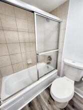 4384 NW 9th Ave in Pompano Beach, FL - Building Photo - Building Photo