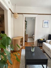 719 Oakdale W Ave, Unit ONE BED PLUS DEN-OFFICE in Chicago, IL - Building Photo - Building Photo