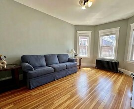 64 Parkton Rd, Unit 2 in Boston, MA - Building Photo - Building Photo