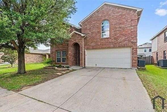 10449 Hideaway Trail in Fort Worth, TX - Building Photo - Building Photo