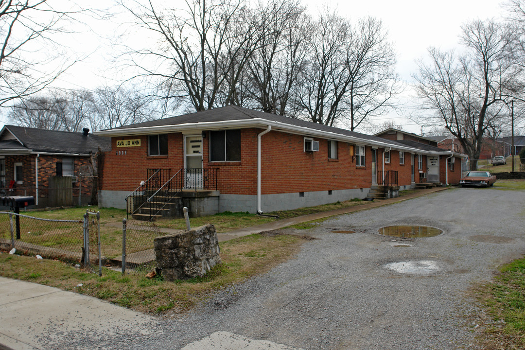 1905 Hermosa St in Nashville, TN - Building Photo