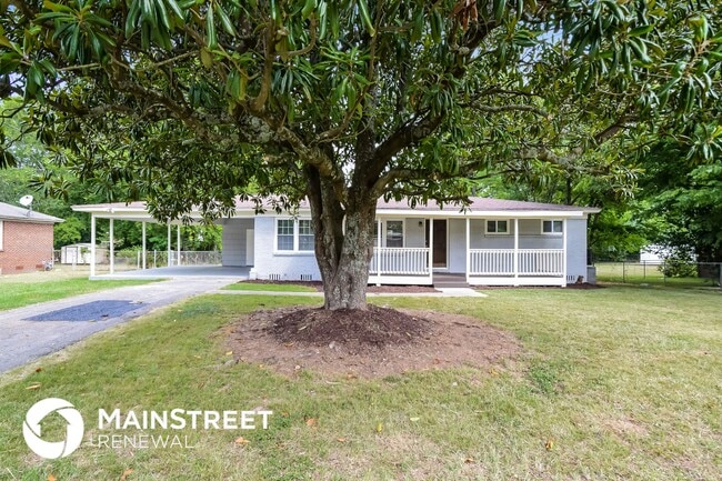 property at 1328 Orlando Cir NE