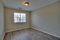 10037 Morocco Rd photo'