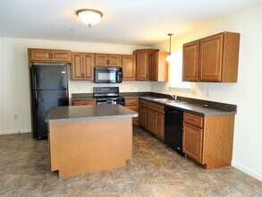 256 Limestone Dr in Myerstown, PA - Foto de edificio - Building Photo