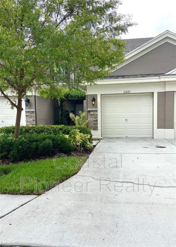 11221 Windsor Place Cir in Tampa, FL - Building Photo - Building Photo
