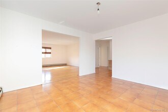 69 Veltri Ln in Yonkers, NY - Building Photo - Building Photo