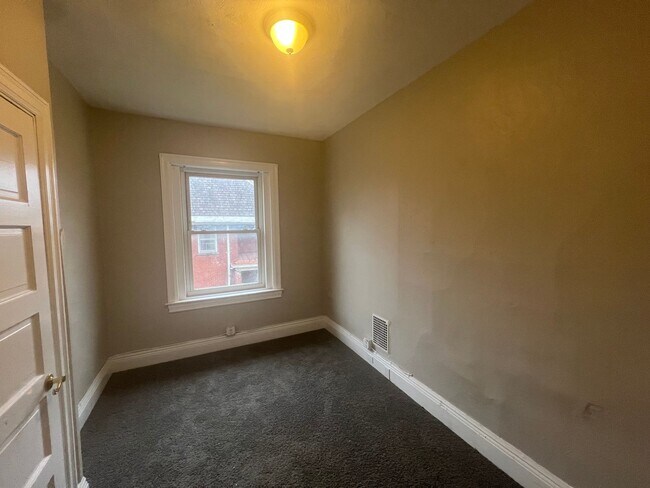 3235-3237-3237 Bainton St in Pittsburgh, PA - Building Photo - Building Photo