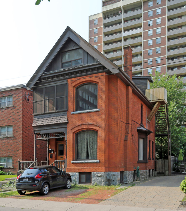 139 Duke St in Hamilton, ON - Building Photo - Primary Photo