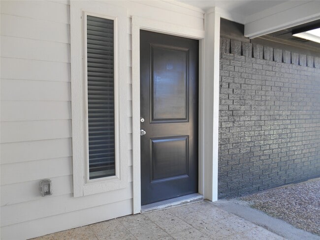 property at 1547 Greenfield Rd