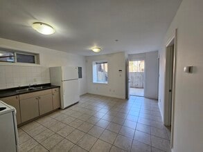 2033 53rd Av E in Vancouver, BC - Building Photo - Building Photo