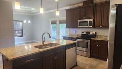 2133 Janet St in Navarre, FL - Building Photo - Building Photo