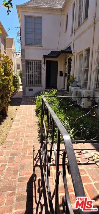 158 S Elm Dr in Beverly Hills, CA - Building Photo - Building Photo