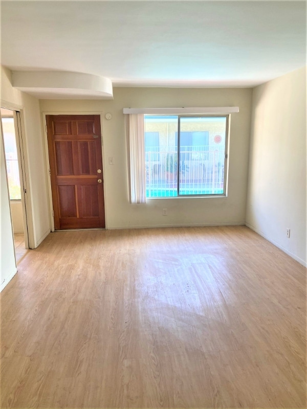 2115 Placentia Ave in Costa Mesa, CA - Building Photo - Building Photo