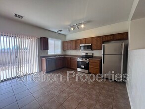 2047 S Starling Dr in Gilbert, AZ - Building Photo - Building Photo