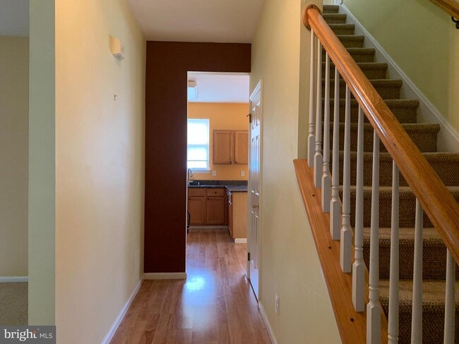 35 Oakmont Terrace in East Windsor, NJ - Building Photo - Building Photo