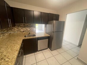 7865 Camino Real in Miami, FL - Building Photo - Building Photo