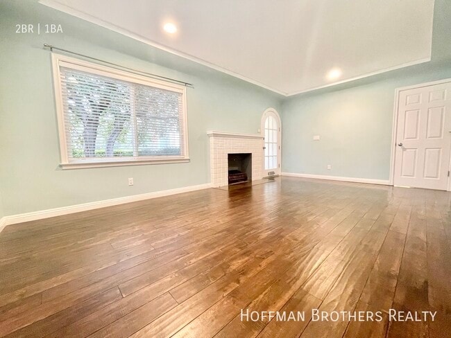 806 N Las Palmas Ave in Los Angeles, CA - Building Photo - Building Photo