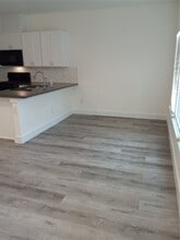 6827 Mcwilliams Dr in Houston, TX - Building Photo - Building Photo