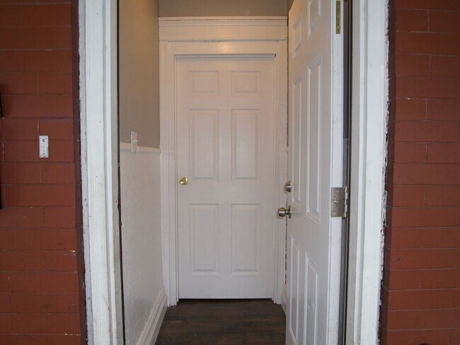 1122 Fullerton Ave in Allentown, PA - Building Photo - Building Photo