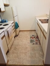 1617 Troy Dr in Madison, WI - Building Photo - Building Photo