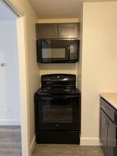 Executive Manor in Manchester, NH - Foto de edificio - Floor Plan