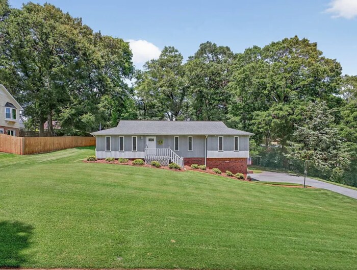306 Verner Dr in Greenville, SC - Building Photo