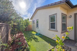 8137 Auberge Cir in San Diego, CA - Building Photo - Building Photo