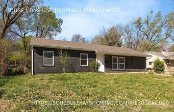 10716 Ewing Ave in Kansas City, MO - Building Photo - Building Photo