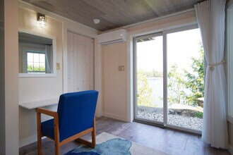 11 Point Cliff Dr, Unit Coastal Design in Plattsburgh, NY - Building Photo - Building Photo