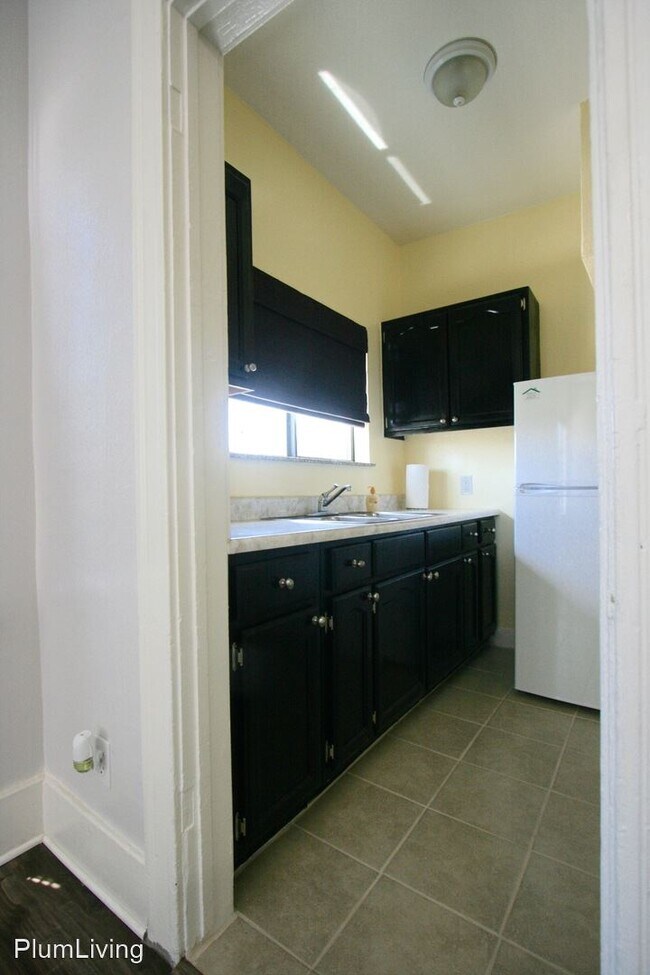 131 S Ave 63 in Los Angeles, CA - Building Photo - Building Photo