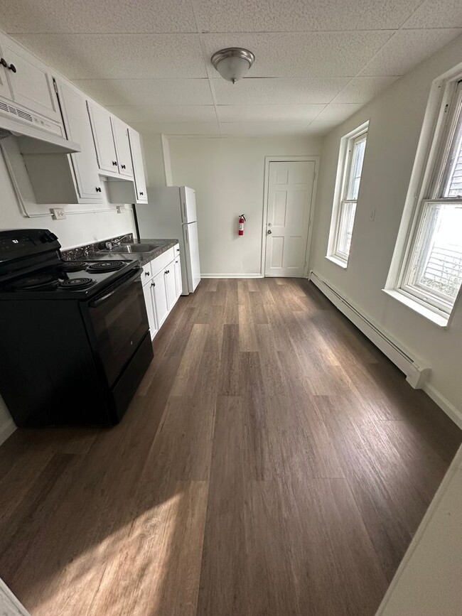 398 Valley Rd in Coatesville, PA - Building Photo - Building Photo