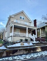 1719 William Howard Taft Rd in Cincinnati, OH - Building Photo