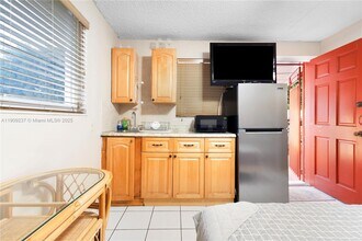 4500 NW 5th St in Miami, FL - Building Photo - Building Photo