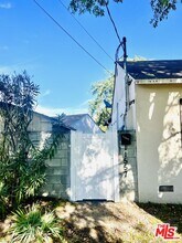 11557 Cumpston St in Los Angeles, CA - Building Photo - Building Photo