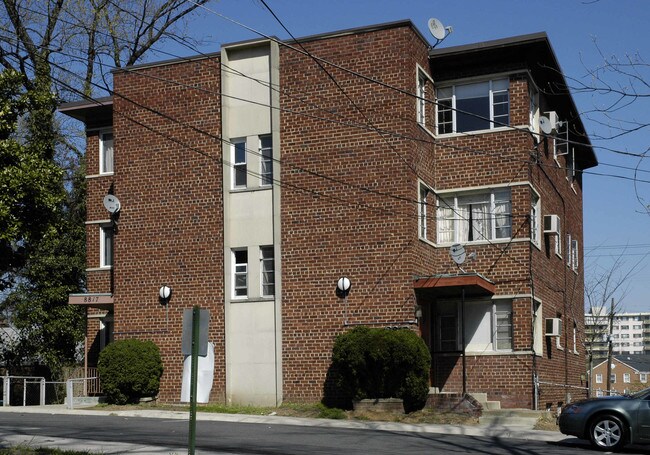 8815-8817 Glenville Rd in Silver Spring, MD - Building Photo - Building Photo