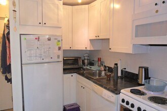 46 Cochituate Rd in Framingham, MA - Building Photo - Building Photo