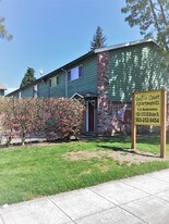 Griffin Court in Portland, OR - Building Photo