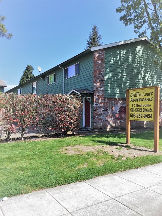 Griffin Court in Portland, OR - Foto de edificio