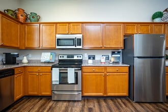 Redwood New Albany in New Albany, OH - Building Photo - Interior Photo