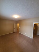 10502-10102 102 St in Grande Prairie, AB - Building Photo - Building Photo