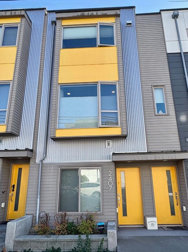 2407 S Holgate St in Seattle, WA - Building Photo - Building Photo