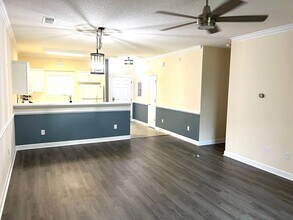 208 Castle Dr in Myrtle Beach, SC - Building Photo - Building Photo