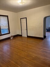 263 North Beacon St, Unit 1 in Boston, MA - Foto de edificio - Building Photo