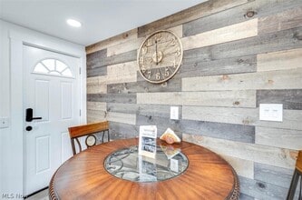 4924 Pearl Rd in Cleveland, OH - Building Photo - Building Photo