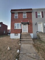 3226 Westmont Ave in Baltimore, MD - Building Photo